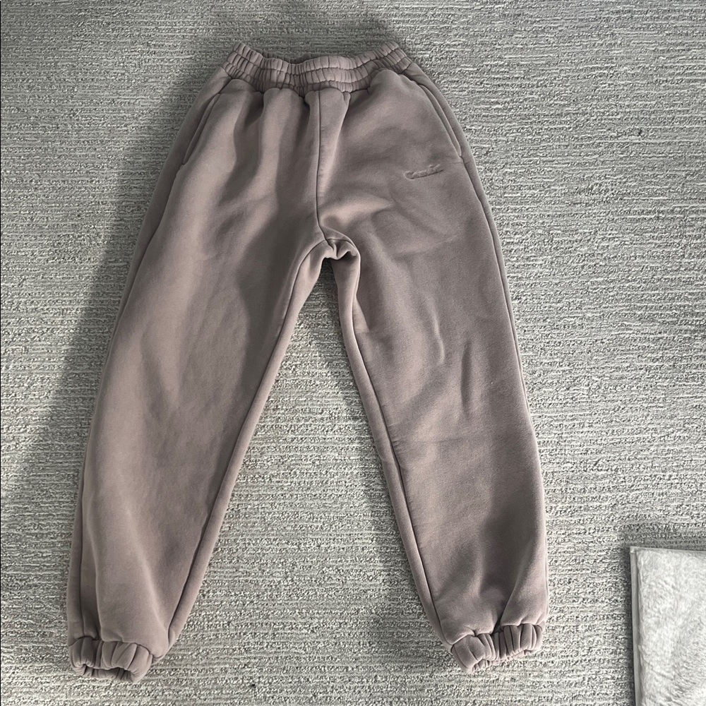 Comfrt Beige Sweatpants